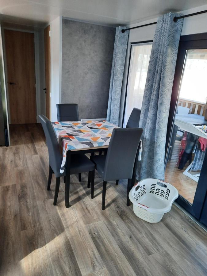 Jpp Marie Ange Proprietaire Hotel Saint-Julien-en-Born Exterior foto